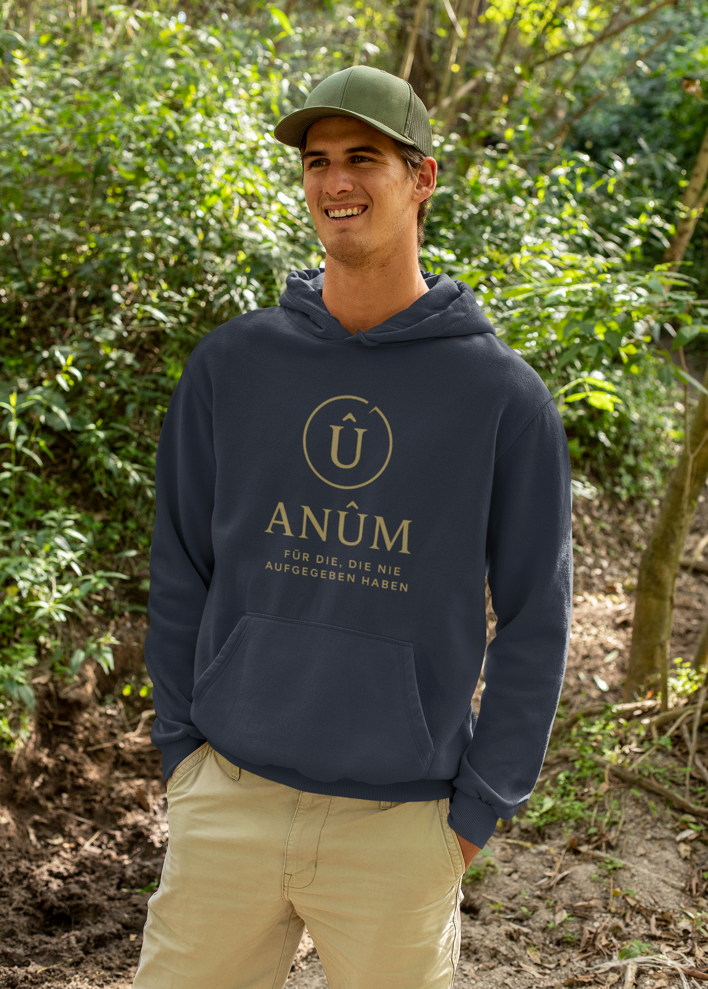 ANÛM Signature Hoodie – Für die, die nie aufgegeben haben.