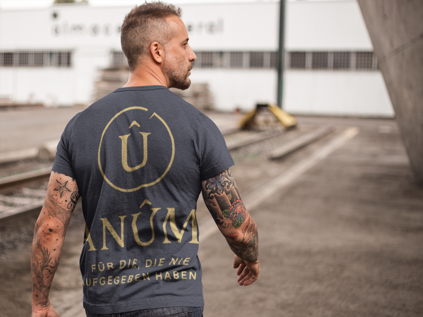 ANÛM Statement T-Shirt – Back Logo Edition