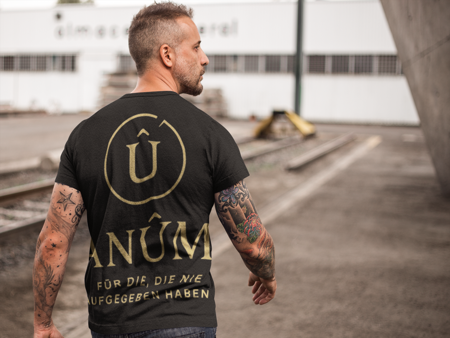 ANÛM Statement T-Shirt – Back Logo Edition